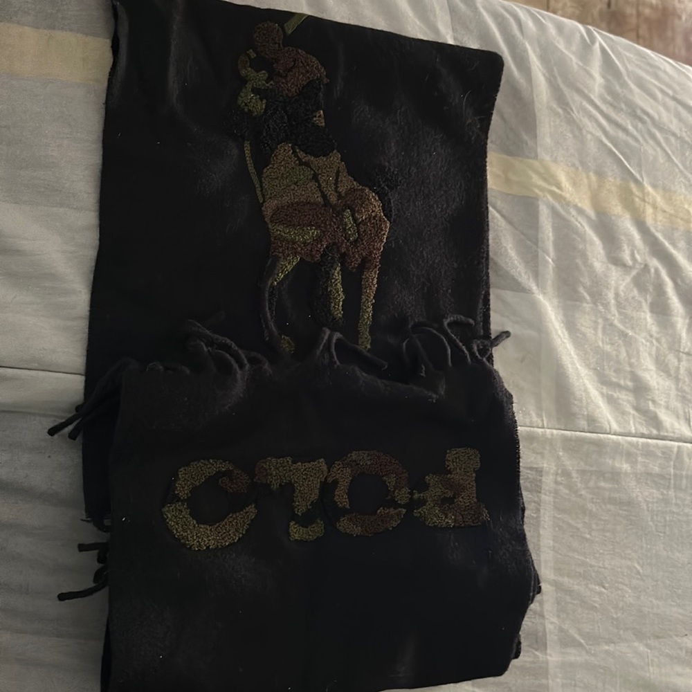 Brand new polo men’s scarf with polo logo and horse in army print with tags
